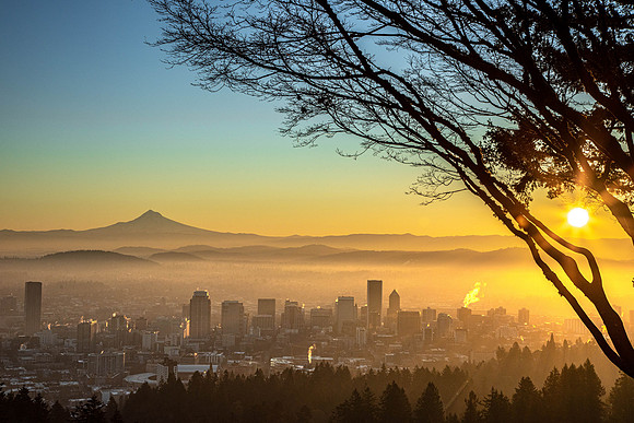 CH201204_PDX_Sunrise_City&MtHood_092