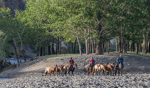 CH170711_HorseTrekDay2_062